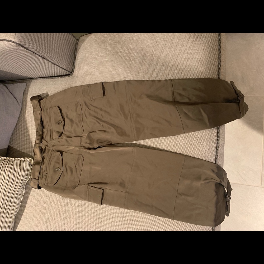 Theory silky tapered olive pants - Picture 5 of 6